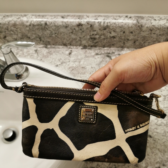 Dooney and Bourke - Picture 2 of 3